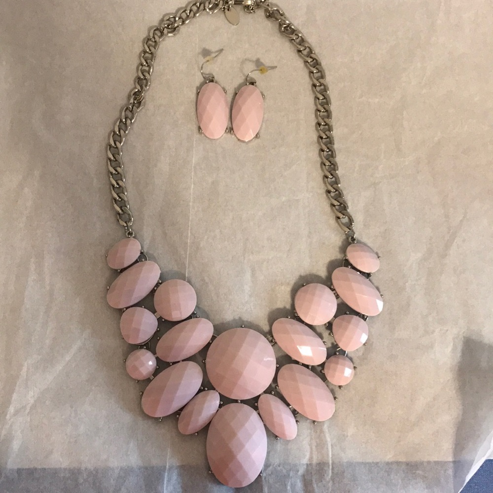 necklace/ earrings